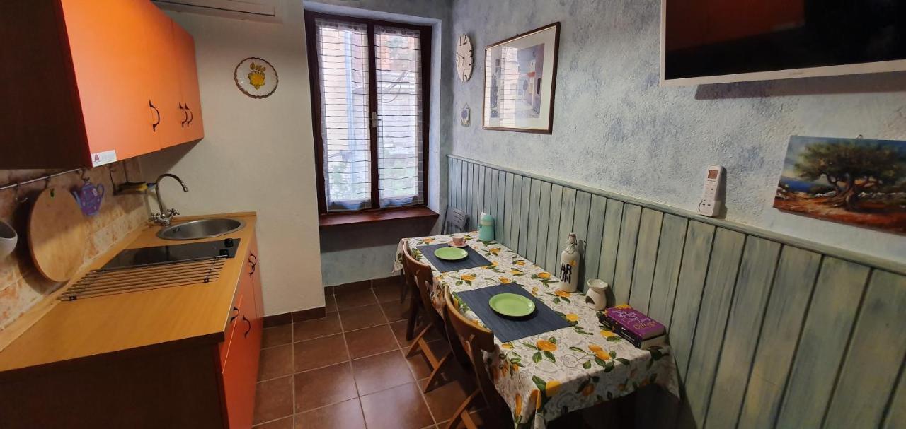 Studio Apartment Grisia Rovigno Esterno foto